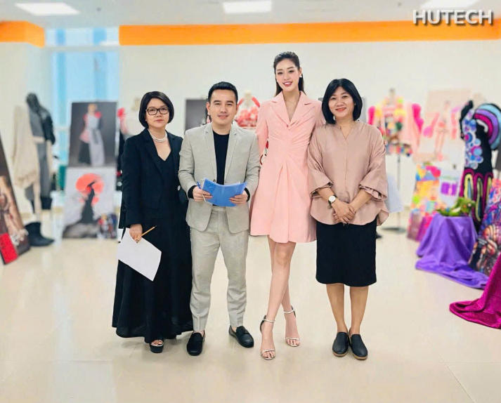 [Video] Triển lãm và Fashion show trang phục nghệ thuật của sinh viên Thiết kế thời trang: Thăng hoa những ý tưởng sáng tạo 29