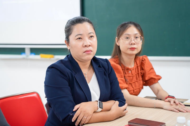 Sinh viên Khoa Hàn Quốc học thích thú “Đối mặt với AI - Tương lai của nghề biên phiên dịch” 39