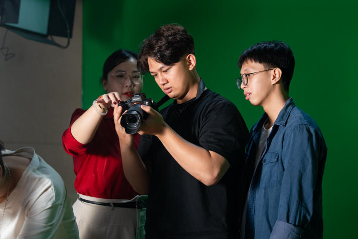 [Video] HUTECH-ers “come back” sau Tết: Sạc đầy năng lượng, chinh phục những mục tiêu mới 74