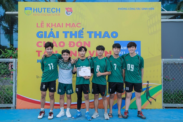 Giải Thể thao Chào đón Tân Sinh viên HUTECH chính thức khởi tranh môn Bóng chuyền và Bóng rổ 81