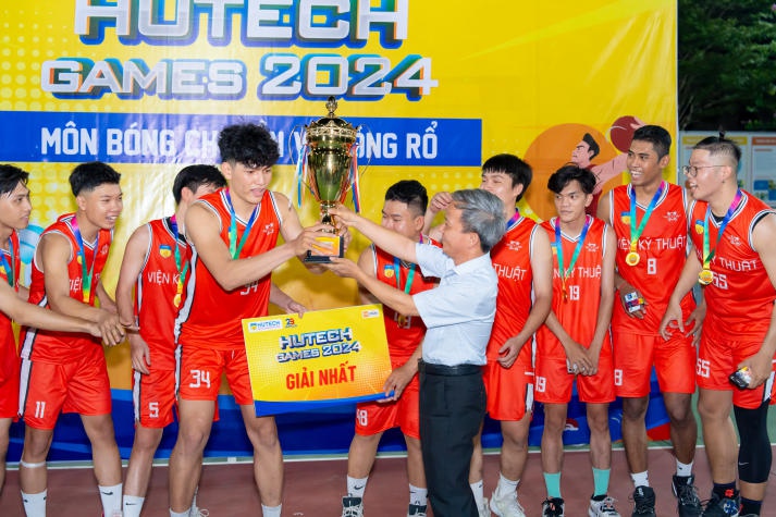 [HUTECH Games 2024] Viện Kỹ thuật bảo vệ thành công cúp vô địch môn Bóng rổ nam 150