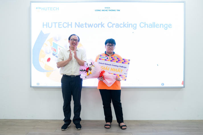Bản lĩnh IT-ers bùng nổ tại Chung kết Cuộc thi HUTECH Network Cracking 2025 213