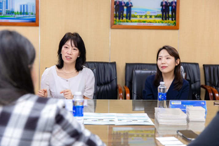 Faculty of Korean Studies holds working session with SeoulTech, strengthening Vietnam Korea educational cooperation 51