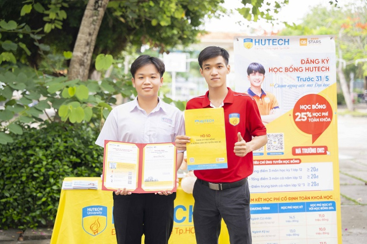 [Video] HUTECH Scholarship Tour 2025: 9 tỉnh thành, 2.000 học bổng và hàng ngàn ước mơ được chắp cánh 62