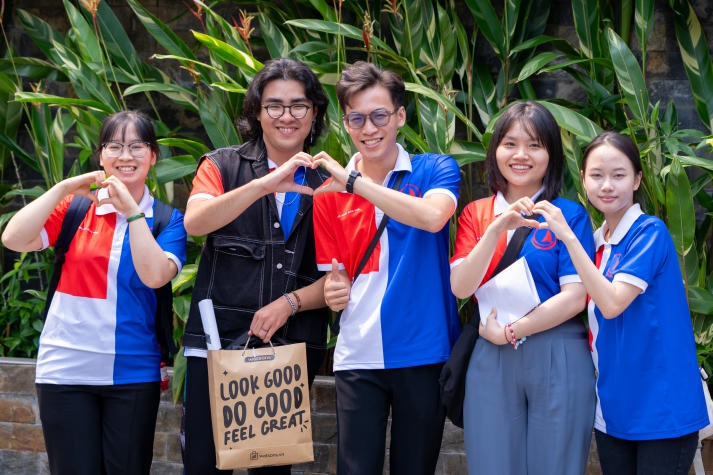 Sinh viên Khoa Nhật Bản học HUTECH hoá thân BroSis đưa học sinh Nhật Bản khám phá Thành phố Hồ Chí Minh 10