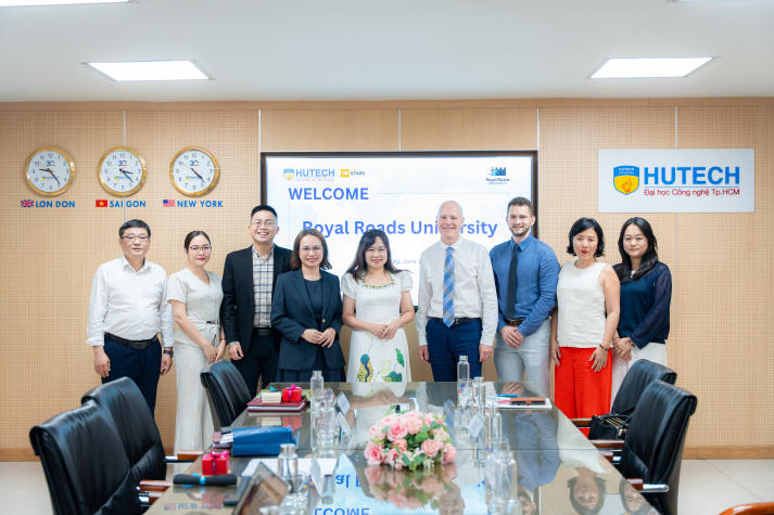 HUTECH xúc tiến hợp tác đào tạo và nghiên cứu cùng Royal Roads University (Canada) 80