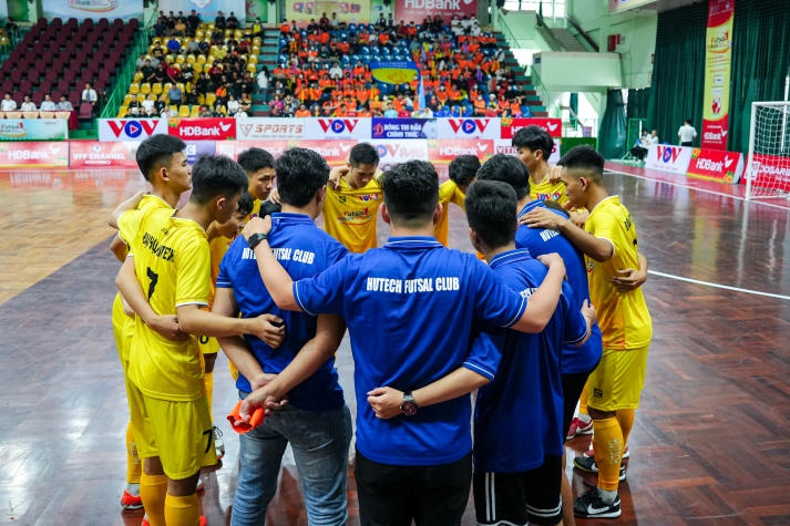 Sinh viên HUTECH sẽ có cơ hội thể hiện mình trước cựu Quả bóng vàng Futsal Việt Nam vào ngày 04/3 tới 175