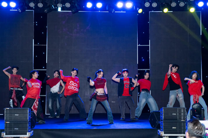 Sinh viên năm nhất ngành Quản trị sự kiện ghi dấu với “Energy Station” đầy cảm xúc 70