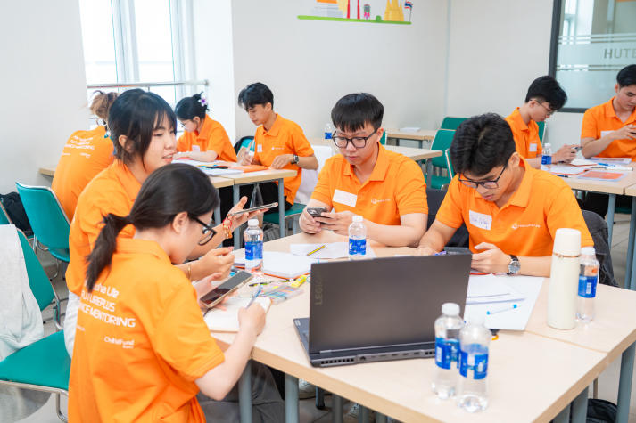 [Video] HUTECH-ers trang bị kiến thức thực chiến về trách nhiệm xã hội của doanh nghiệp 69