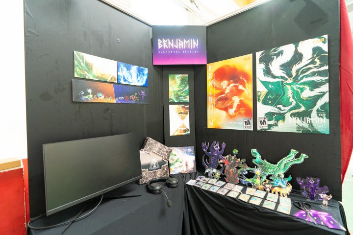 Sinh viên ngành Thiết kế đồ họa “trình làng” hơn 70 tác phẩm tại triển lãm đồ án tốt nghiệp 97