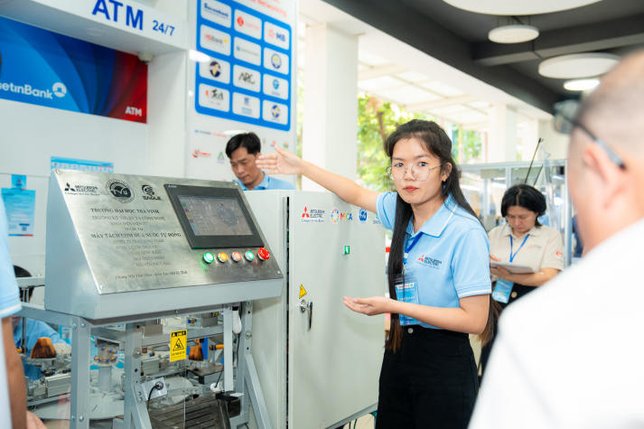 MECA 2025 Finals: HUTECH students conquer technology through practical projects 65