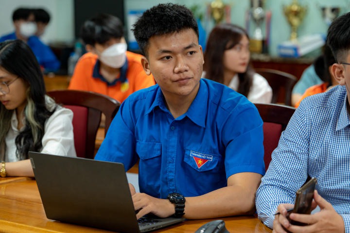 Sinh viên Khoa Tài chính - Thương mại tìm hiểu về thương mại điện tử cùng chuyên gia Lazada 142