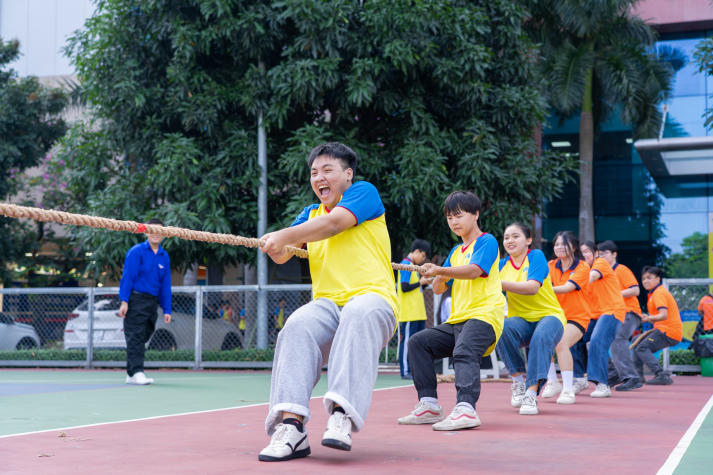 Sinh viên Khoa Tiếng Anh nhiệt huyết nhập cuộc Hội thao truyền thống lần thứ XIV 52