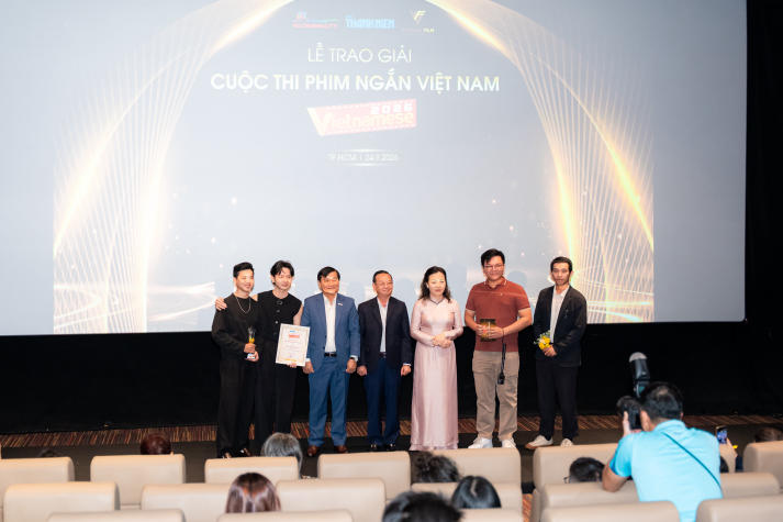 [Video] “Cánh đồng trắng” giúp đạo diễn trẻ HUTECH thắng lớn tại Cuộc thi phim ngắn Việt Nam - Vietnamese 2026 65