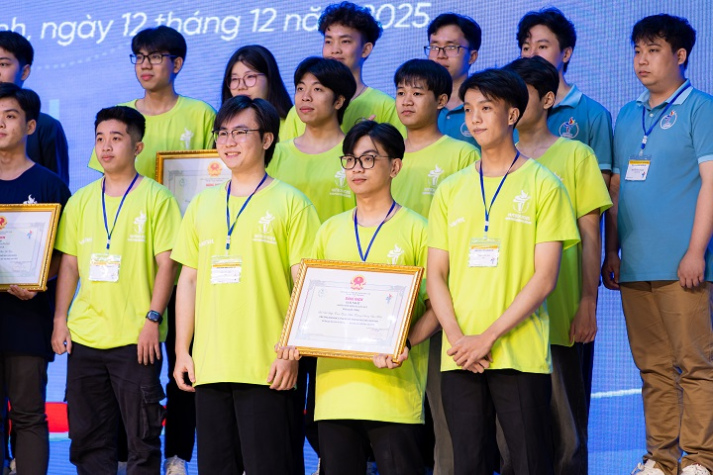 Khép lại OLP’25, OlpAI’25, Procon’25 và ICPC Asia HCMC 2025 tại HUTECH, mở ra tiềm năng mới cho thế hệ công nghệ trẻ 177