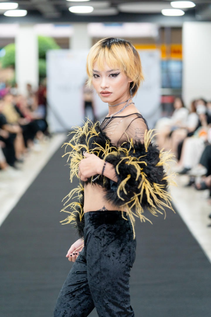 Ngắm 17 bộ sưu tập độc đáo tại show “Trang phục dạo phố” của sinh viên ngành Thiết kế thời trang 59