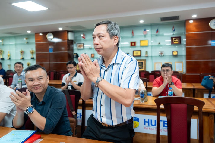 Khối thi đua 12 Liên đoàn Lao động TP.HCM nâng cao kỹ năng tổ chức hoạt động công đoàn năm học 2024-2025 tại HUTECH 25