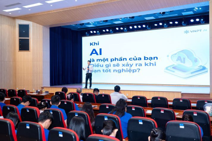 HUTECH-ers học cách khai thác AI hiệu quả trong học tập, nghiên cứu và nghề nghiệp 76