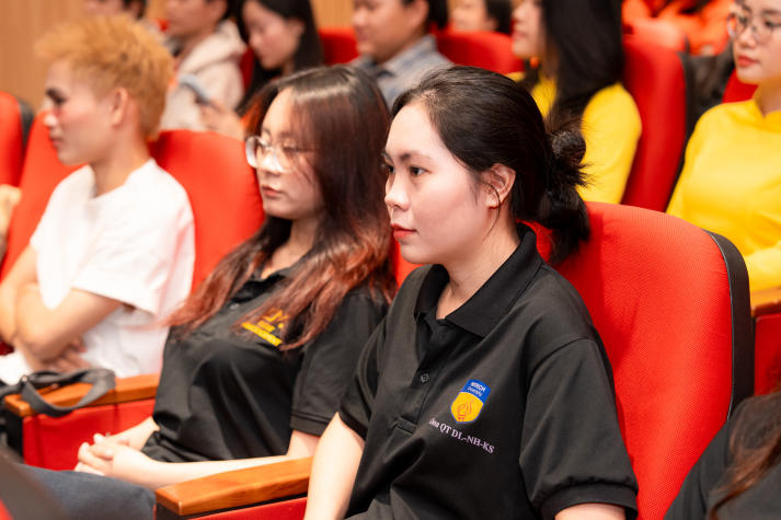 [Video] Gặp gỡ chuyên gia thể thao quốc tế, sinh viên HUTECH định hình phát triển đam mê 43