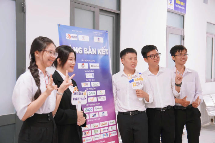 Học, trải nghiệm và cống hiến - cách người trẻ thời đại mới khẳng định mình 22