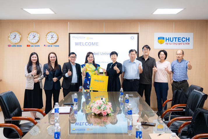 Tăng cường kết nối quốc tế: HUTECH làm việc với loạt trường đại học danh tiếng 88