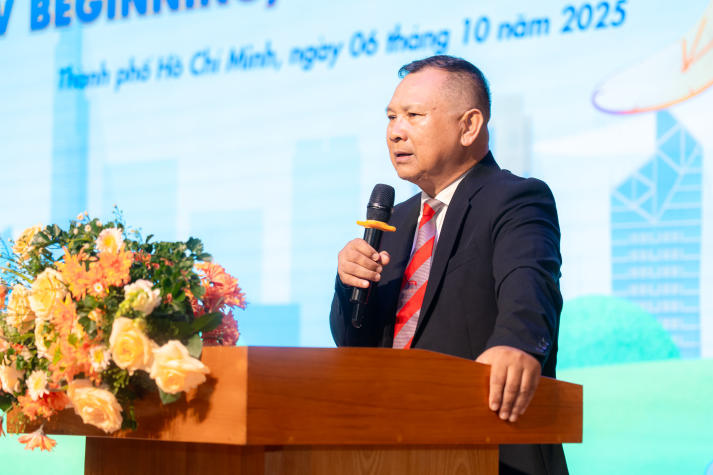 Tân sinh viên Khoa Luật khóa 2025 chính thức bước vào hành trình chinh phục kiến thức pháp lý 18