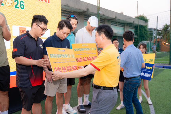 Giải Pickleball giao lưu HUTECH 2026: 189 trận cầu bùng nổ, thắt chặt kết nối cựu sinh viên và doanh nghiệp 268