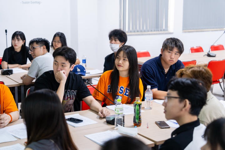 Sinh viên ĐH Hosei sôi nổi học tiếng Việt cùng sinh viên Khoa Nhật Bản học HUTECH 30