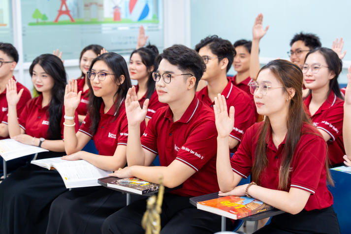 HUTECH tuyển sinh chương trình Cử nhân chuẩn Quốc tế với 10 ngành học hấp dẫn 16