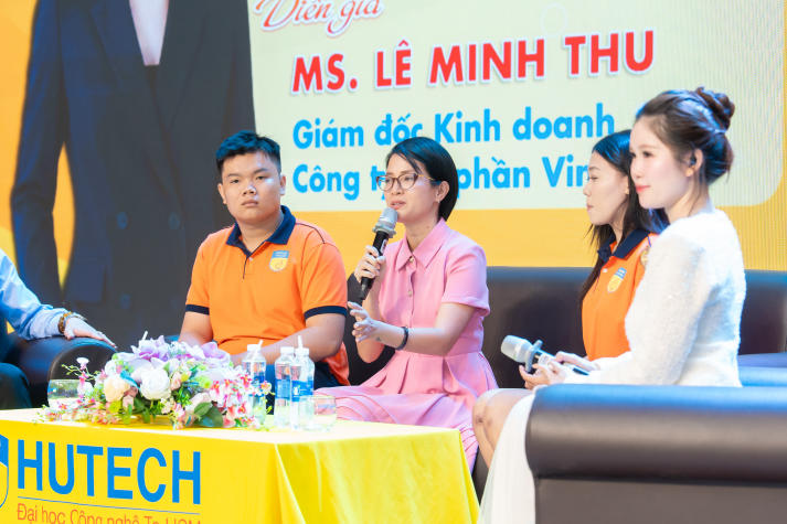 Khoa Quản trị kinh doanh mở “bản đồ nghề nghiệp” cho sinh viên K25 59