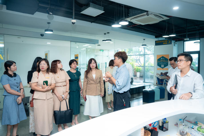 HUTECH làm việc với UEH, trao đổi kinh nghiệm phát triển bền vững trong giáo dục đại học 87