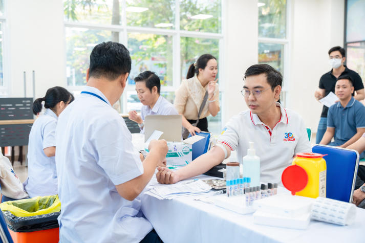 HUTECH đồng hành chăm sóc sức khỏe CB-GV-NV qua đợt khám định kỳ 2026 30