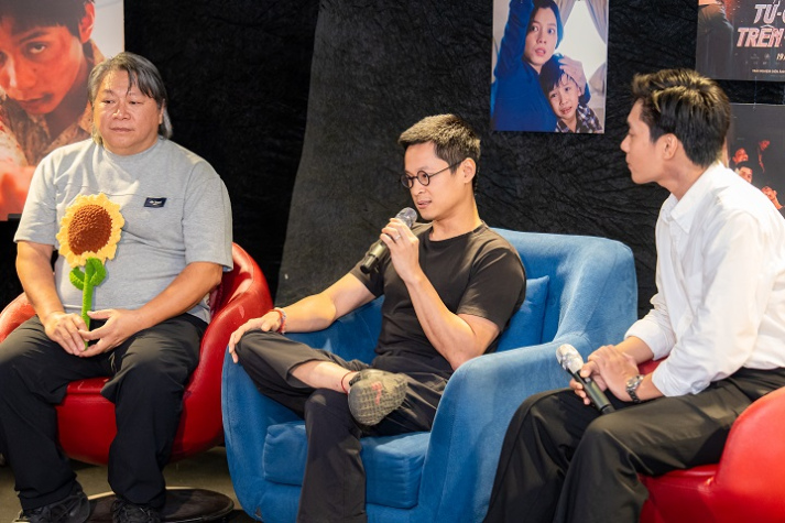 Sinh viên Quan hệ công chúng tiếp cận câu chuyện nghề từ ekip sản xuất “Tử chiến trên không” 25