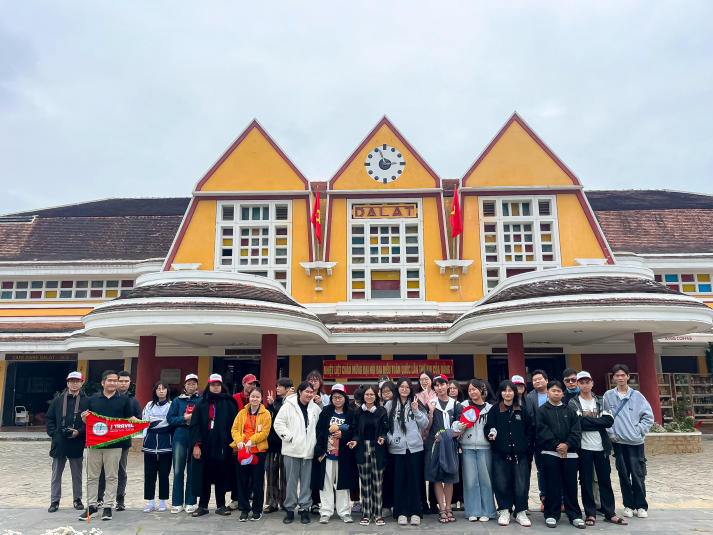 Trải nghiệm thực tế mở lối sáng tạo cho sinh viên Khoa Kiến trúc - Mỹ thuật HUTECH 37