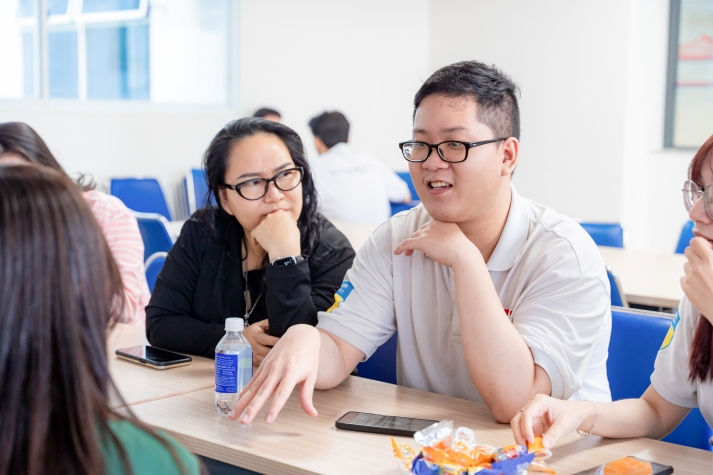 [Video] Vietnam - Japan Youth Forum 2026: Sinh viên VJIT cùng “lên concept” dự án Việt - Nhật 64