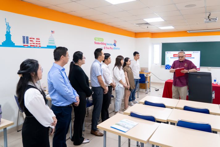 20 học viên MBA Đại học Lincoln bảo vệ luận văn Thạc sĩ trước hội đồng quốc tế 48