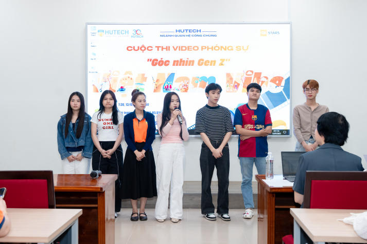 [Video] Khi sinh viên PR HUTECH kể chuyện “đời” bằng lăng kính phim phóng sự 74