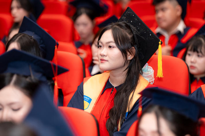 Ngày tốt nghiệp: Tân khoa HUTECH vững vàng bước vào “đại lộ thành công” 22