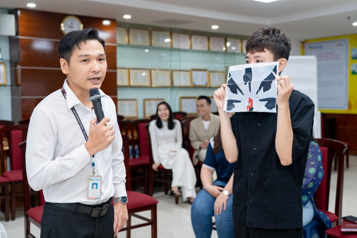 Lan tỏa yêu thương, kết nối cảm xúc từ buổi tập huấn dành cho CB-GV-NV HUTECH 58