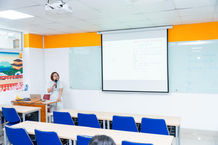 Giảng viên Khoa Nhật Bản học xây dựng nền tảng đào tạo ngôn ngữ học chuyên sâu với học phần Dẫn luận ngôn ngữ 62