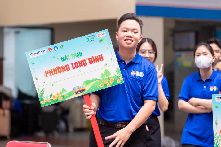 Lễ ra quân Mùa hè xanh HUTECH 2025: Sắc áo xanh tình nguyện vì cộng đồng 80