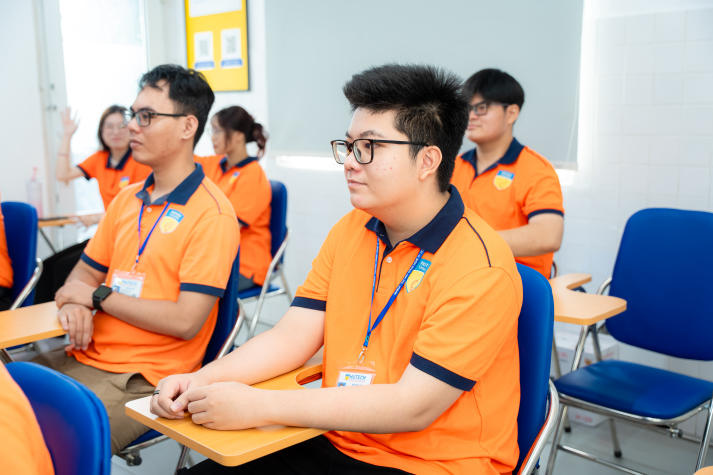 Gắn kết thực tiễn tại IELTS Mentor: Sinh viên Khoa Tiếng Anh nuôi dưỡng năng lực và đam mê nghề nghiệp 41