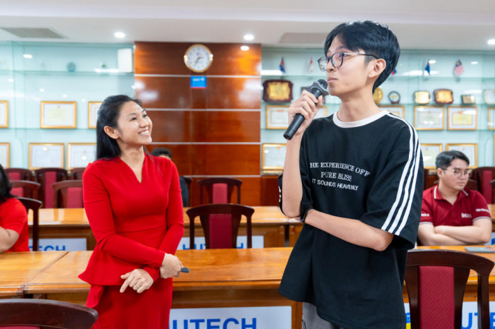 AI for Academic Success: Khi trí tuệ nhân tạo đồng hành cùng sinh viên trong hành trình học tập 128