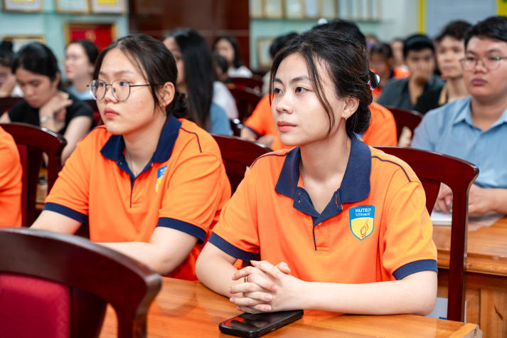 [Video] Update kỹ năng thực tiễn, sinh viên Khoa Dược tự tin khởi đầu hành trình sự nghiệp 50