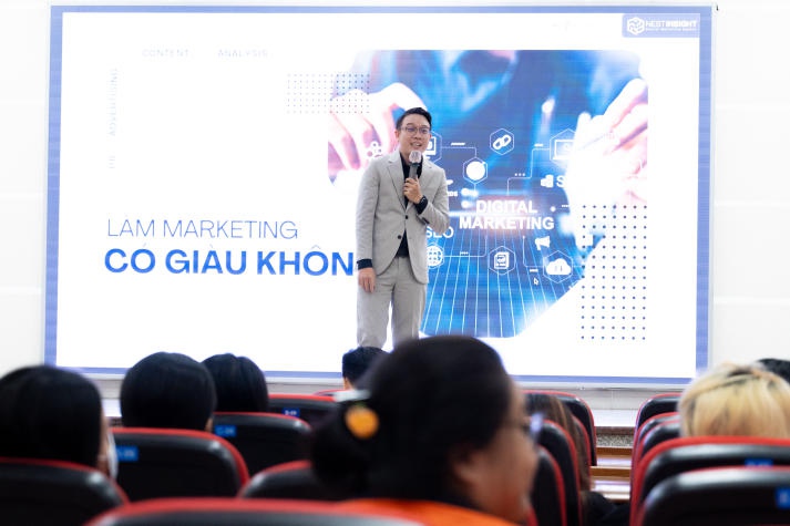 Sinh viên VJIT cập nhật xu hướng chuyện nghề Marketing 53