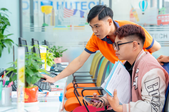 Hướng dẫn làm thủ tục nhập học cho tân sinh viên HUTECH khoá 2025 155