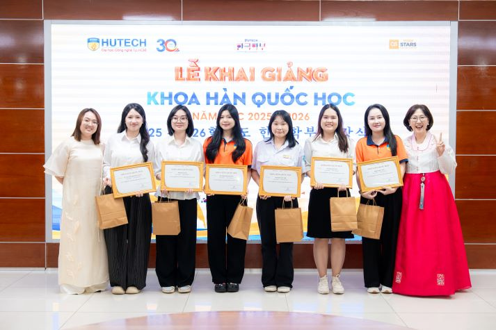 Khoa Hàn Quốc học chào đón tân sinh viên khóa 2025, khởi đầu hành trình hội nhập và phát triển toàn cầu 90