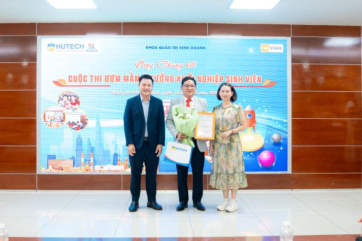 [Video] Chung kết “Ươm mầm ý tưởng khởi nghiệp”: Bệ phóng giúp sinh viên tiếp cận thực tế kinh doanh 19