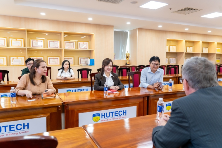 HUTECH explores potential engineering collaboration with Osnabrück University of Applied Sciences 14