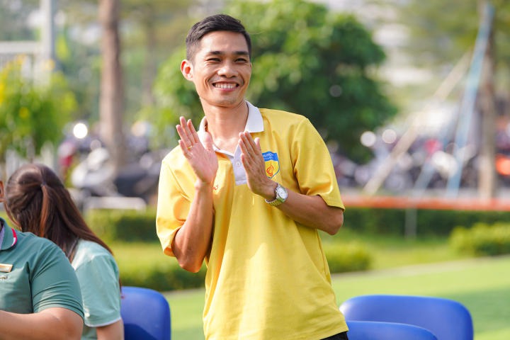 [Video] Sinh viên Việt Nam - Lào - Campuchia sôi nổi giao hữu bóng đá tại Hitech Park Campus của HUTECH 62